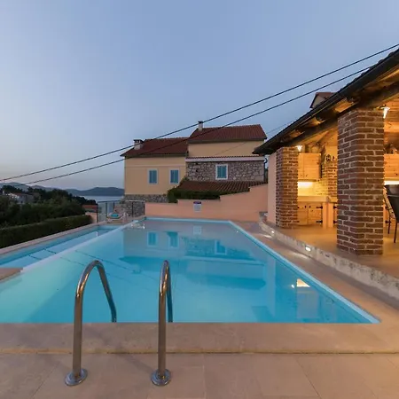 Villa Lavanda Mali Iz